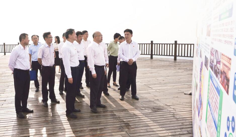 省委常委、组织部长王正谱到四川尊龙凯时集团调研指导工作